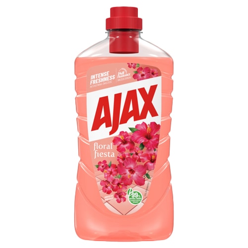 Przezroczysta butelka z koralowo-różowym płynem do czyszczenia Ajax Floral Fiesta z czerwoną nakrętką i etykietą z czerwonymi kwiatami hibiskusa.